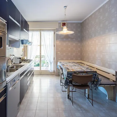 Holiday home Elegante Di 200 Mq Con Vista A Sanremo