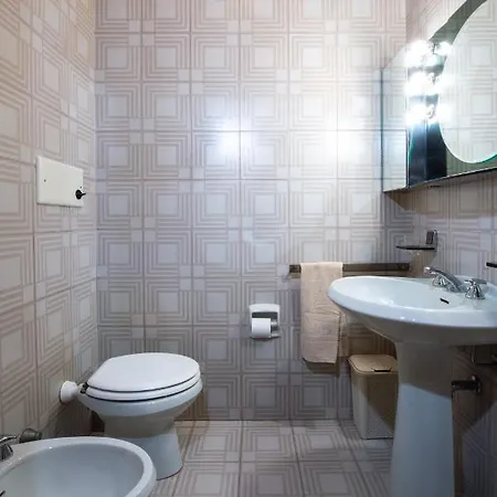 Elegante Di 200 Mq Con Vista A * Sanremo