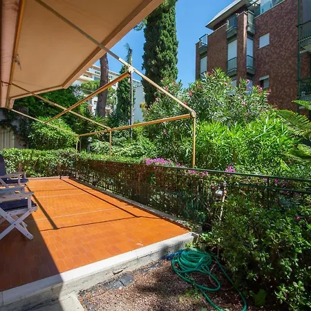 Holiday home Elegante Di 200 Mq Con Vista A *